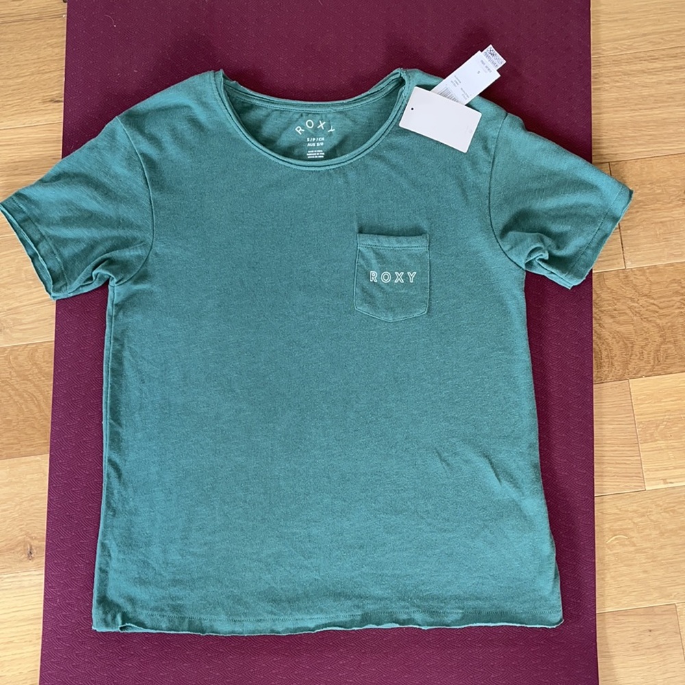 NWT Star Solar Pocket Tee